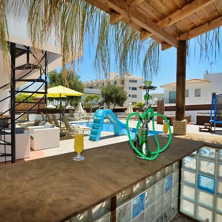Seafront Villa *