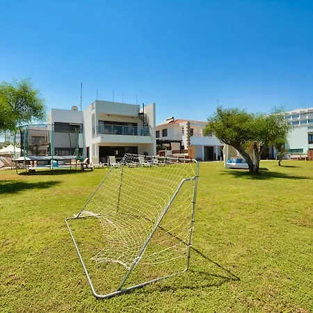 Villa Seafront Protaras