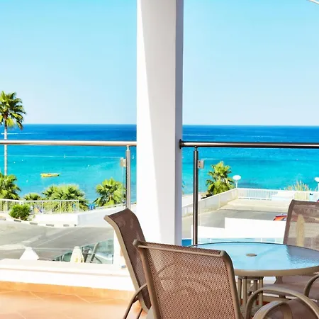 Seafront Villa *