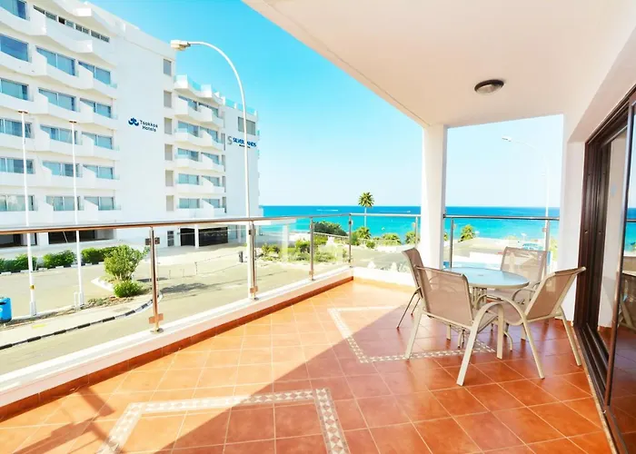 Seafront Βίλα Πρωταράς